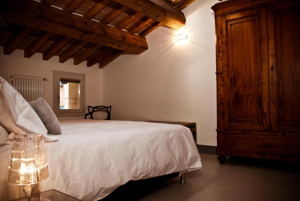 Callegherie 21 Boutique B&B Імола Номер фото